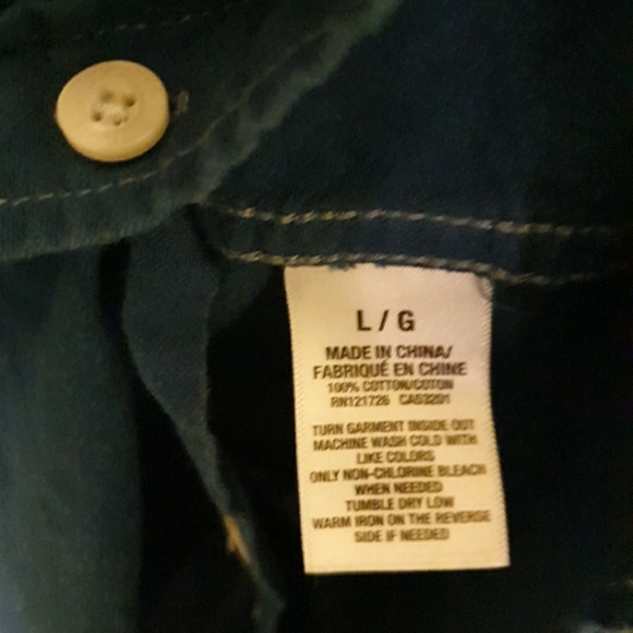 Aeropostale blue  ombre button down top - Picture 4 of 4